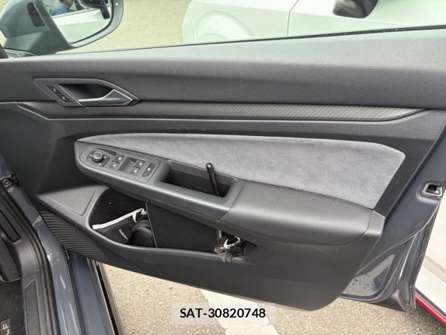 VolksWagen GOLF 2023-09 8746822-12