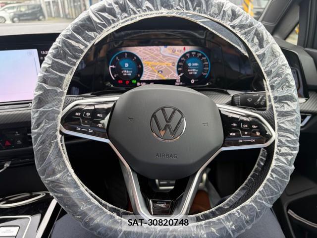 VolksWagen GOLF 2023-09 8746822-14