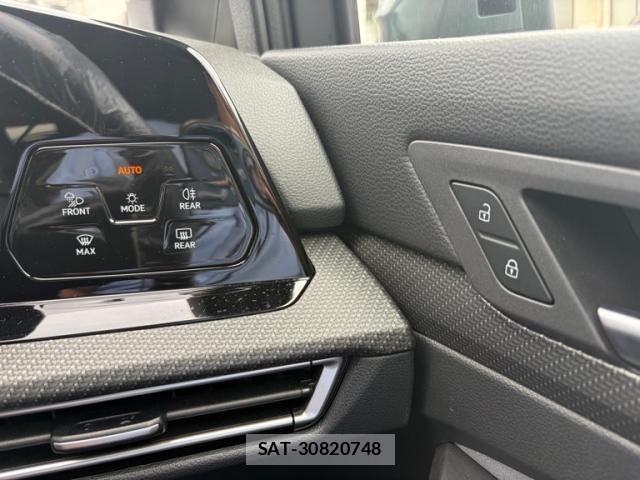 VolksWagen GOLF 2023-09 8746822-17
