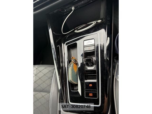 VolksWagen GOLF 2023-09 8746822-23