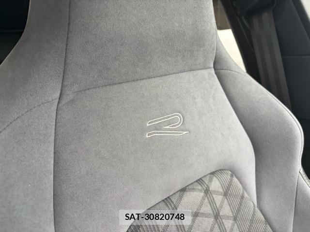VolksWagen GOLF 2023-09 8746822-27
