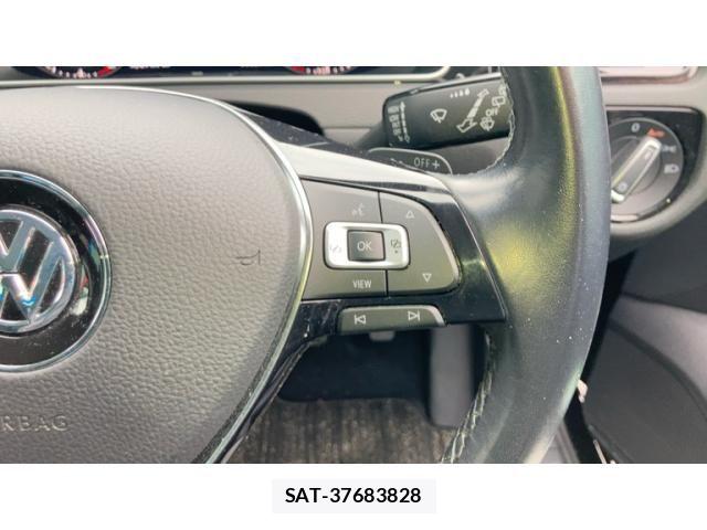 VolksWagen GOLF 2020-02 8746823-9