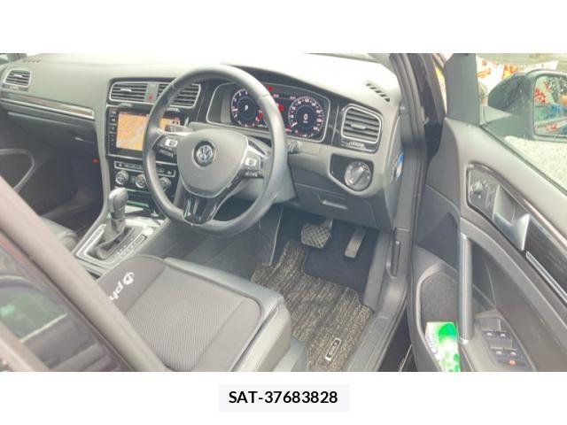 VolksWagen GOLF 2020-02 8746823-14