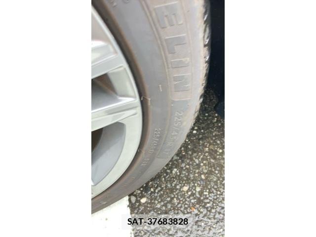VolksWagen GOLF 2020-02 8746823-4
