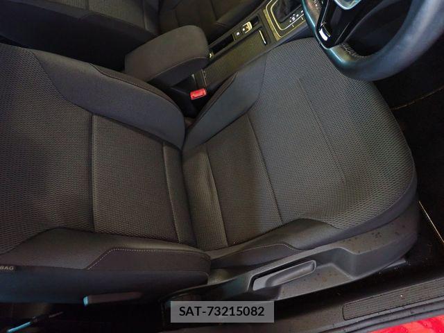 VolksWagen GOLF 2017-09 8746820-21