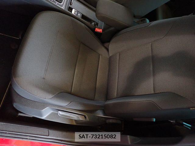 VolksWagen GOLF 2017-09 8746820-22