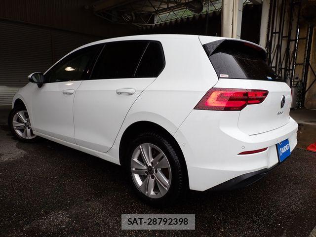 VolksWagen GOLF 2022-05 8746821-2