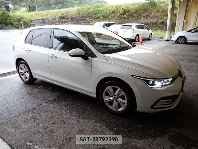 VolksWagen GOLF 2022-05 8746821-3