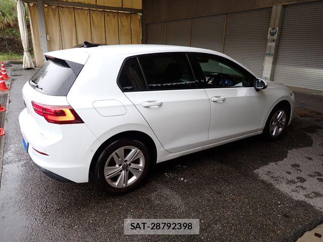 VolksWagen GOLF 2022-05 8746821-6