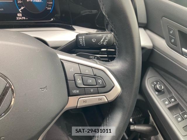 VolksWagen GOLF 2023-12 8832475-15