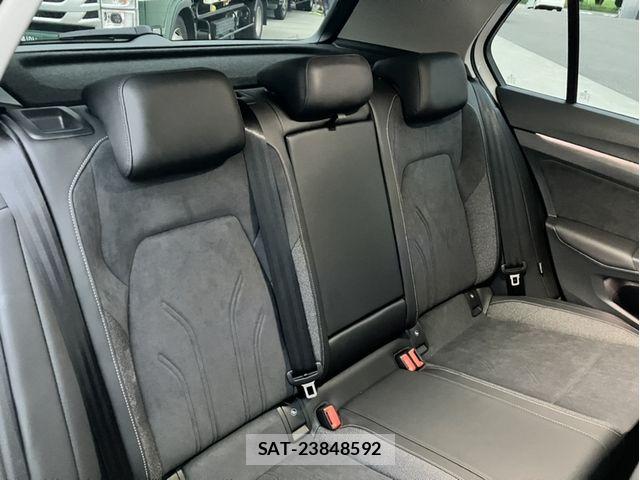 VolksWagen GOLF 2025-09 8832474-11