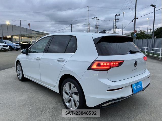 VolksWagen GOLF 2025-09 8832474-2