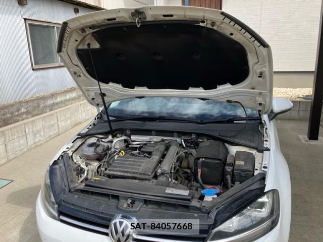 VolksWagen GOLF 2015-03 8832478-12
