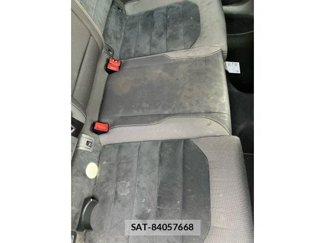 VolksWagen GOLF 2015-03 8832478-23