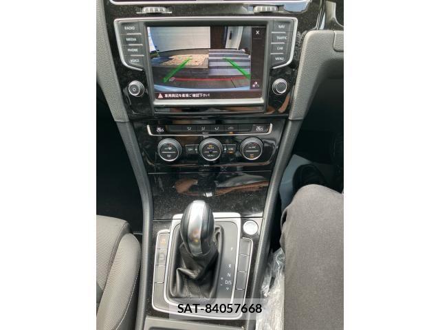 VolksWagen GOLF 2015-03 8832478-27