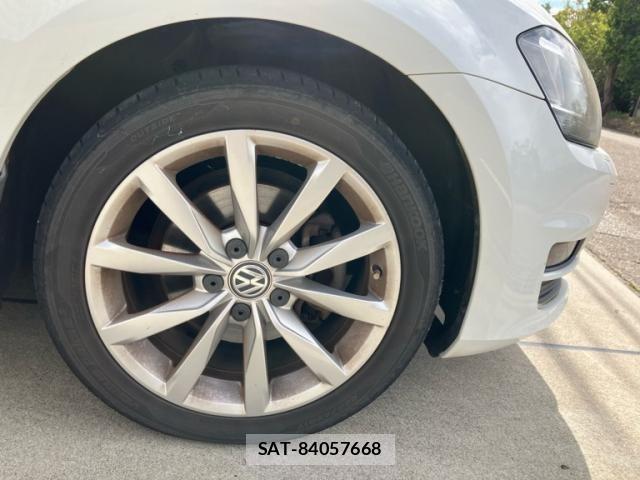 VolksWagen GOLF 2015-03 8832478-5