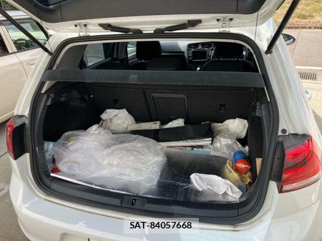 VolksWagen GOLF 2015-03 8832478-8