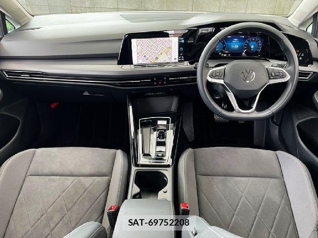 VolksWagen GOLF 2024-11 8832473-1