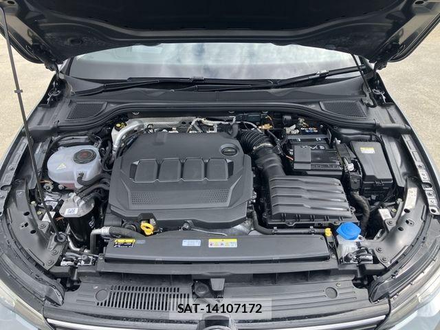 VolksWagen GOLF 2025-05 8832472-14