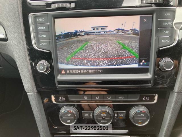 VolksWagen GOLF 2015-03 8832477-16