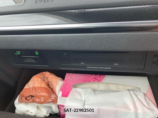 VolksWagen GOLF 2015-03 8832477-17