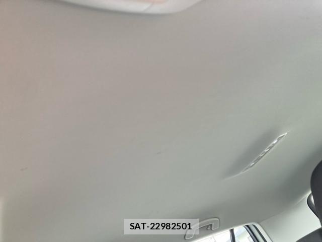 VolksWagen GOLF 2015-03 8832477-7