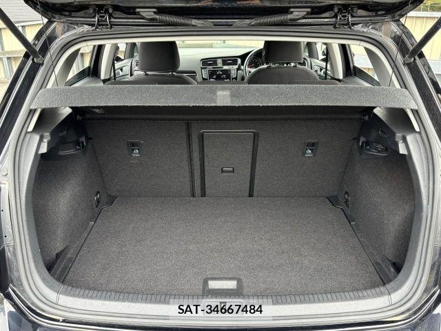 VolksWagen GOLF 2014-07 8851078-12