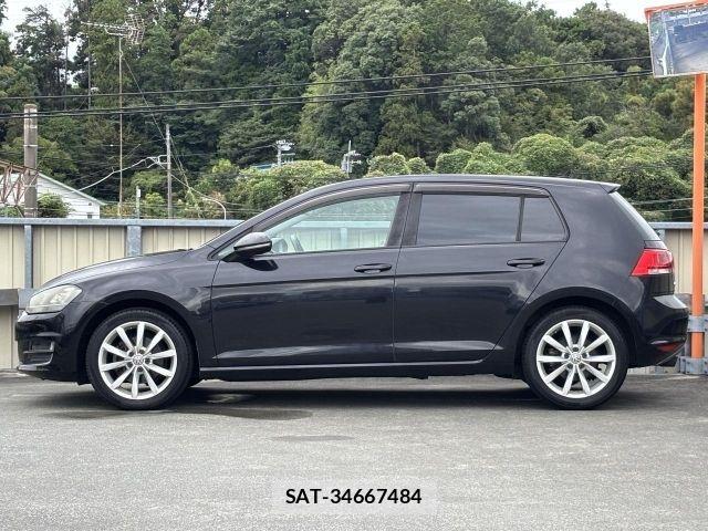 VolksWagen GOLF 2014-07 8851078-17
