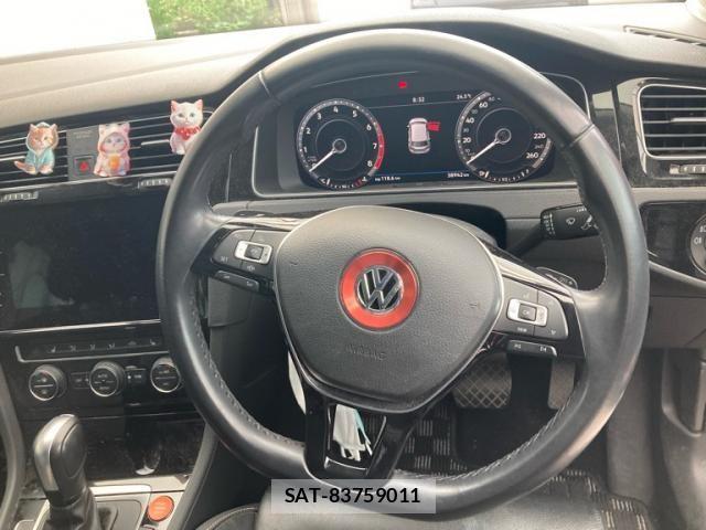 VolksWagen GOLF 2020-03 8851073-14