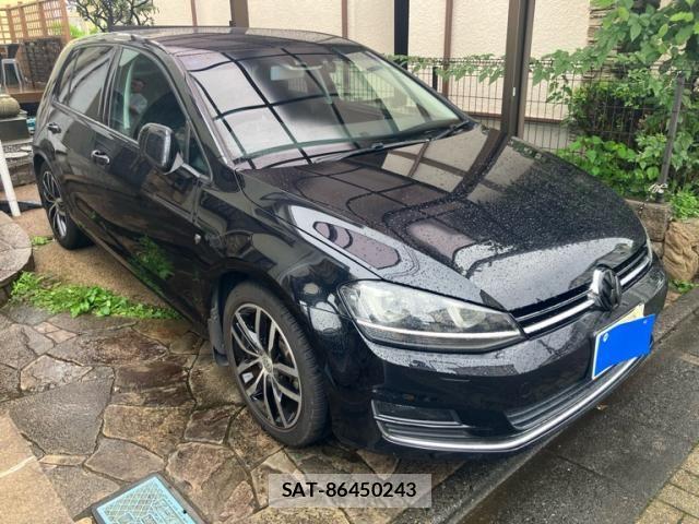 VolksWagen GOLF 2014-08 8851077-0