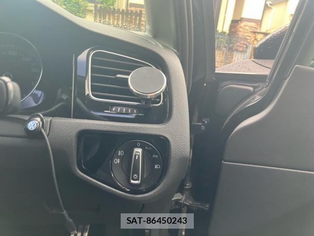 VolksWagen GOLF 2014-08 8851077-12