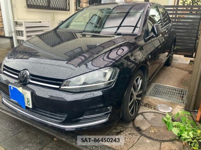 VolksWagen GOLF 2014-08 8851077-1