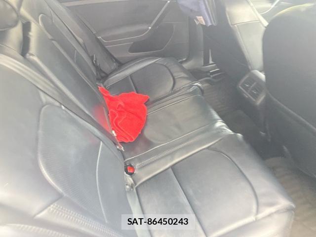 VolksWagen GOLF 2014-08 8851077-18