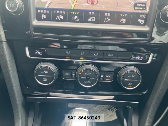 VolksWagen GOLF 2014-08 8851077-19