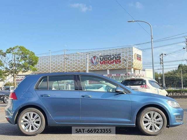 VolksWagen GOLF 2016-01 8851075-3