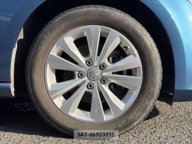 VolksWagen GOLF 2016-01 8851075-4