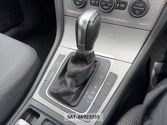 VolksWagen GOLF 2016-01 8851075-7