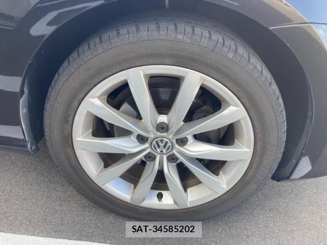 VolksWagen GOLF 2014-02 8851079-9