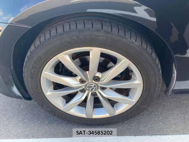VolksWagen GOLF 2014-02 8851079-12