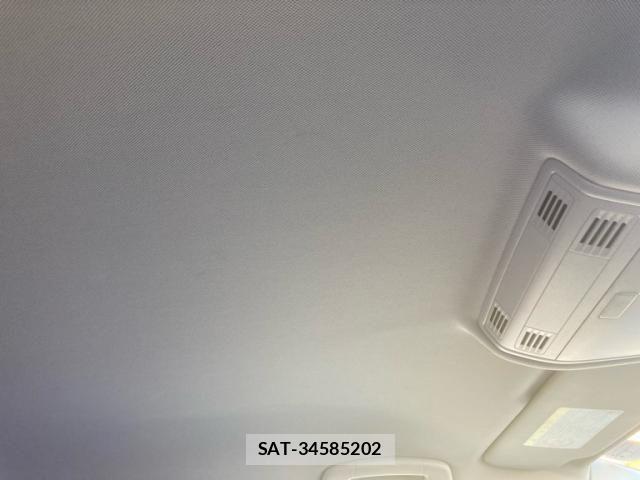 VolksWagen GOLF 2014-02 8851079-17