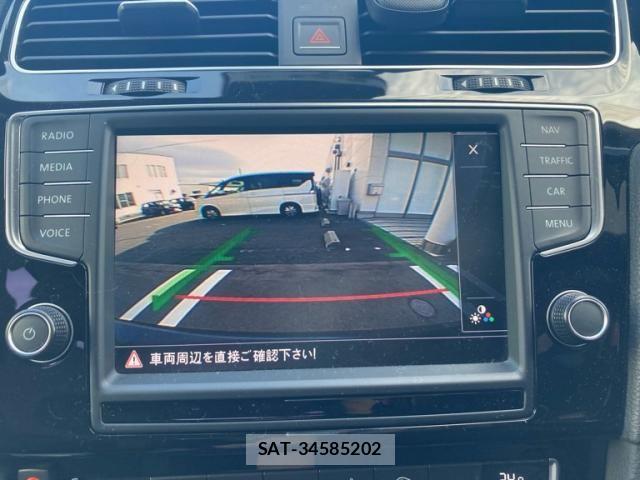 VolksWagen GOLF 2014-02 8851079-19