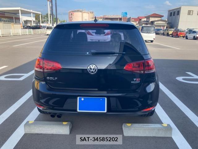VolksWagen GOLF 2014-02 8851079-3