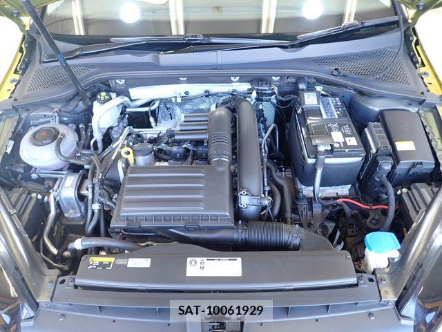 VolksWagen GOLF 2017-09 8872397-24