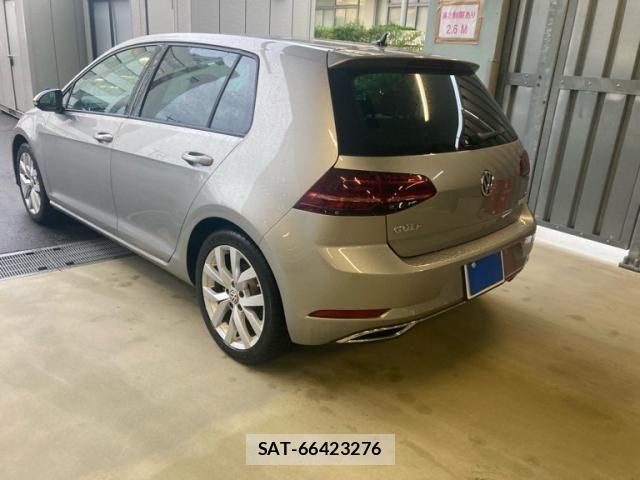 VolksWagen GOLF 2017-09 8872398-9