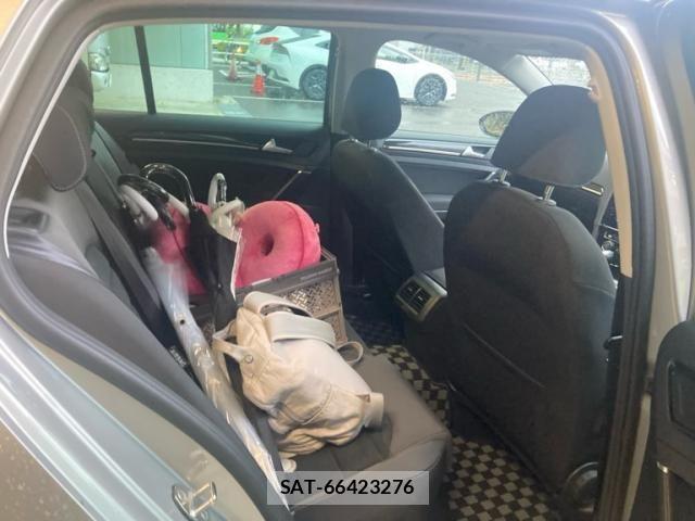 VolksWagen GOLF 2017-09 8872398-15