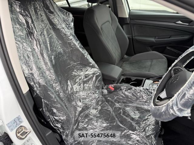 VolksWagen GOLF 2024-03 8882956-13