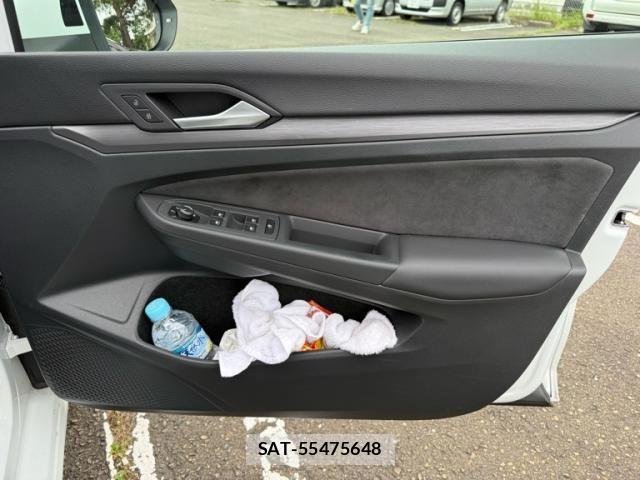VolksWagen GOLF 2024-03 8882956-25