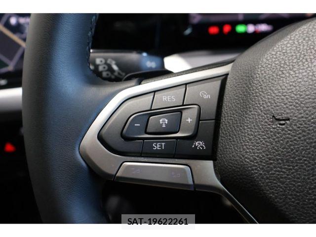 VolksWagen GOLF 2022-02 8882957-18