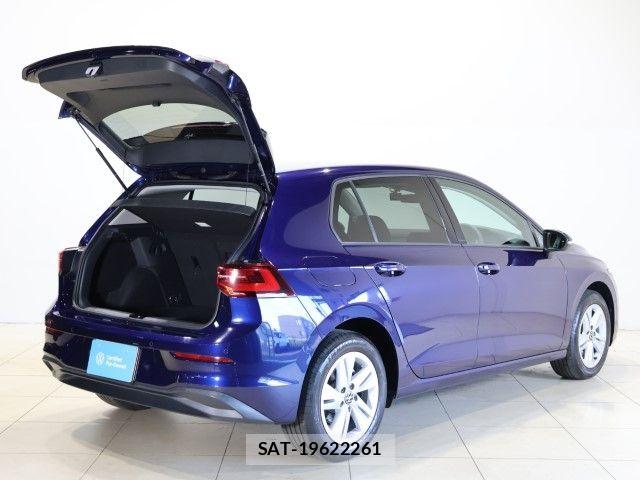 VolksWagen GOLF 2022-02 8882957-7