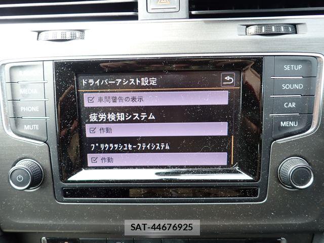 VolksWagen GOLF 2013-09 8882952-15